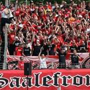 Saalefront Halle 2000