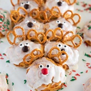Reindeer Cinnamon Rolls