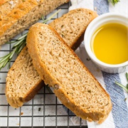 Quinoa and Flax Bread With Oil
