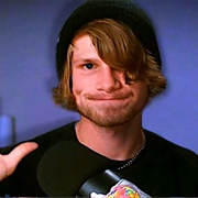 Oz Media (Pansexual, He/They)