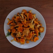 Chanterelles With Fresh Herbs