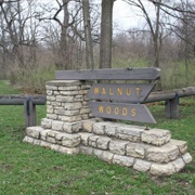 Walnut Woods State Park