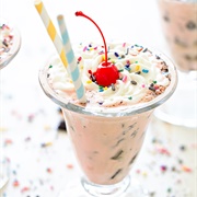 Oreo Neapolitan Milkshake