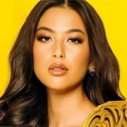 Michelle Dee (Bisexual, She/Her)