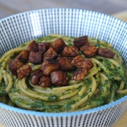 Spaghetti With Spinach and Tempeh