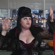 Elvira (Kimmie, Super Fun Night)