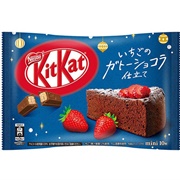 Kit Kat Strawberry Gateau Chocolate