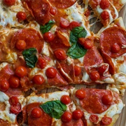 Tomato and Pepperoni Pizza