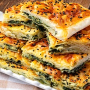 Ispanaklı Börek