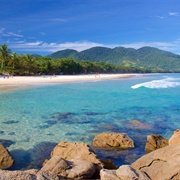 Lopes Mendes Bay, Ilha Grande, Brazil
