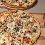 Seafood Pizza