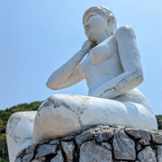 White Lady Statue, Kep