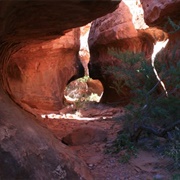Seven Keyholes Slot Canyon