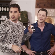 Schitt's Creek, "Dead Guy in Room 4" (S4, E1)