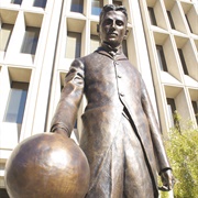 Nikola Tesla Statue