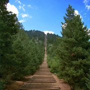 Manitou Incline