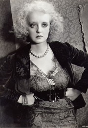 Mildred Rogers (Of Human Bondage, W. Somerset Maugham, 1915)