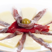 Queso Con Anchoas