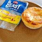 Irvines – the Beast – Cheeseburger