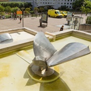 Fontaine Les Nympheas Paris