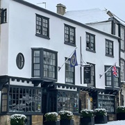 The Highway Inn, Burford, England