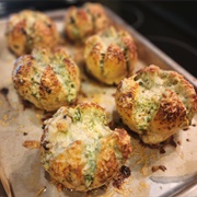 Korean Cream Cheese Garlic Bread