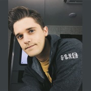 Andy Mientus (Bisexual, He/Him)