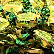 Banana Split Eclairs