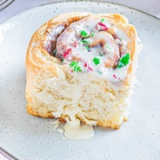 Christmas Cinnamon Roll