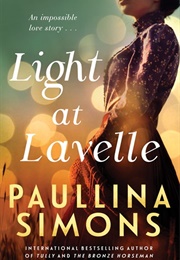 Light at Lavelle (Paulina Simons)