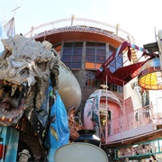 Lonnie Hammargren's House (Permanently Closed)