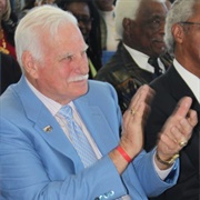 Howard Schnellenberger