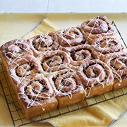 12 Chelsea Buns