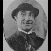 Quem Vem Atras Fecha a Porta - 	Bahiano & Izaltina