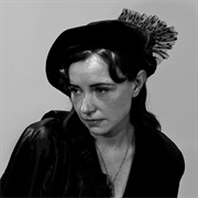 Radio Red (Laura Groves, 2023)