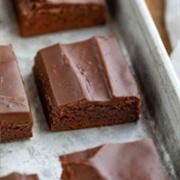 Make Fudge Iced Brownies