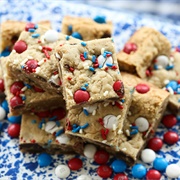 Patriotic Oatmeal M&amp;M Chocolate Chip Cookie Bars