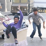 Happy Endings "The Kerkovich Way" (S2, E17)