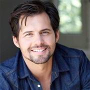 Kristoffer Polaha