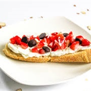 Toast With Yogurt and Fruit