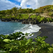 Waiʻānapanapa State Park - Hawaii