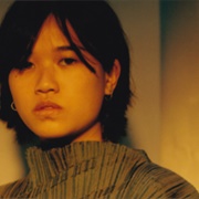 Crying on the Subway - Hana Vu