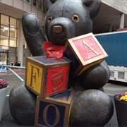 FAO Schwarz Teddy Bear Sculpture