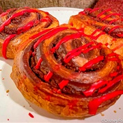 Mickey Cinnamon Roll