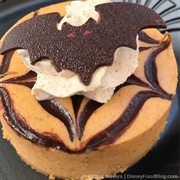 Jolly Holiday Creamy Pumpkin Cheesecake