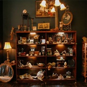 Noir Arts & Oddities (Permanently Closed)