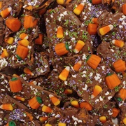 Kimmie's Kandies Halloween Kandy Milk Chocolate Oreo Bark