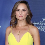 Rachel Leigh Cook