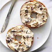 Vanilla Walnut Raisin Cream Cheese
