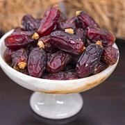 Mabroom Dates
